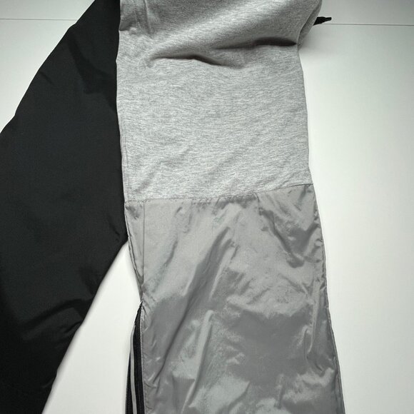 Nike Windrunner Women's High-Waisted Zipper Open-Hem Pants - Picture 11 of 13